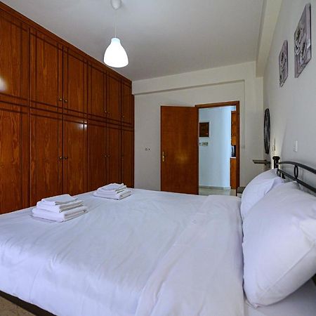 Oliva Apartment Каламата Екстер'єр фото