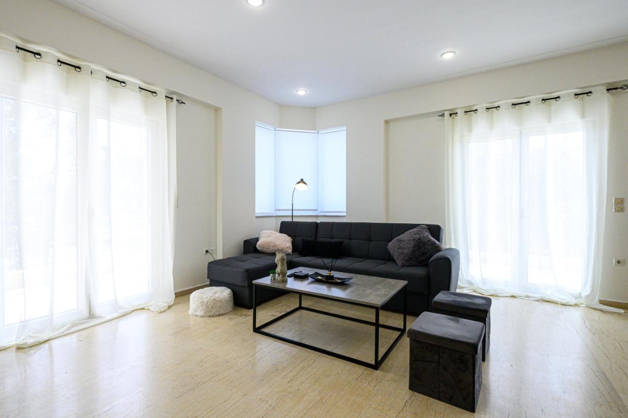Oliva Apartment Каламата Екстер'єр фото
