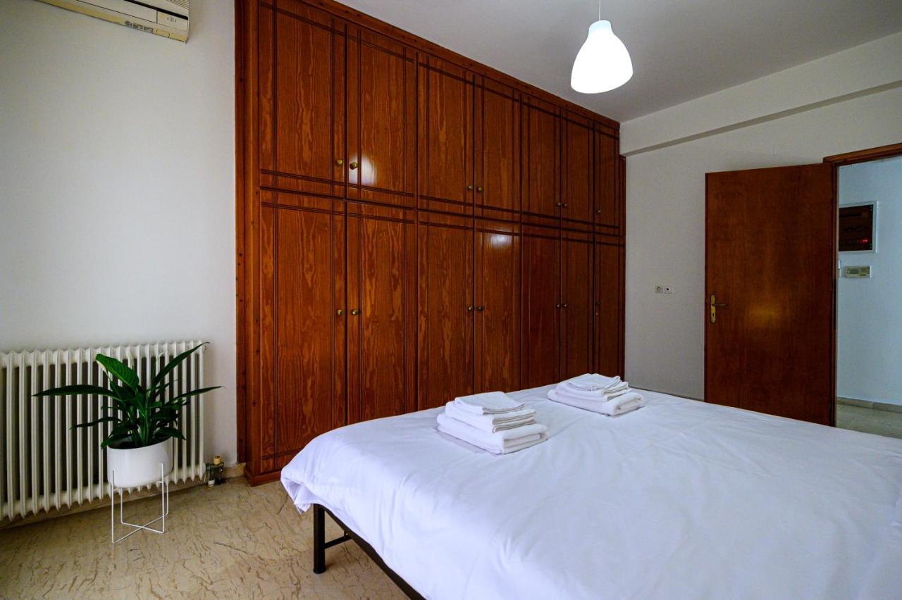 Oliva Apartment Каламата Екстер'єр фото